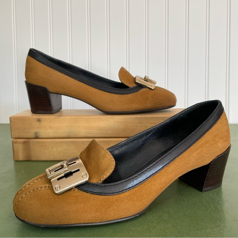 Tory Burch HOWIE Low Heels w Metal Monogram in Cognac Suede and Leather Trim - Picture 10 of 10